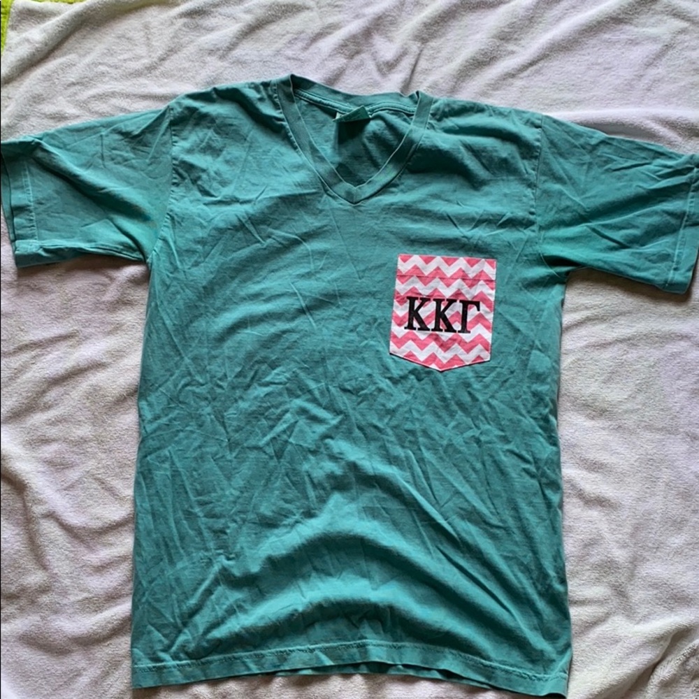 Comfort colors Kappa Kappa Gamma pocket tee!